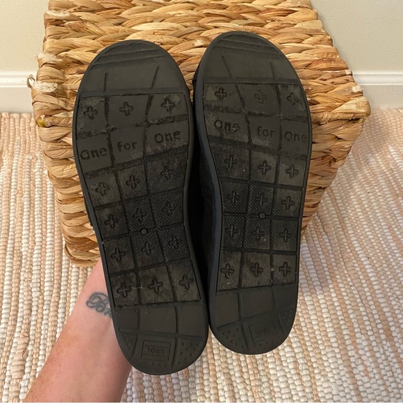 TOMS Black Canvas Slip Ons - Picture 2 of 4
